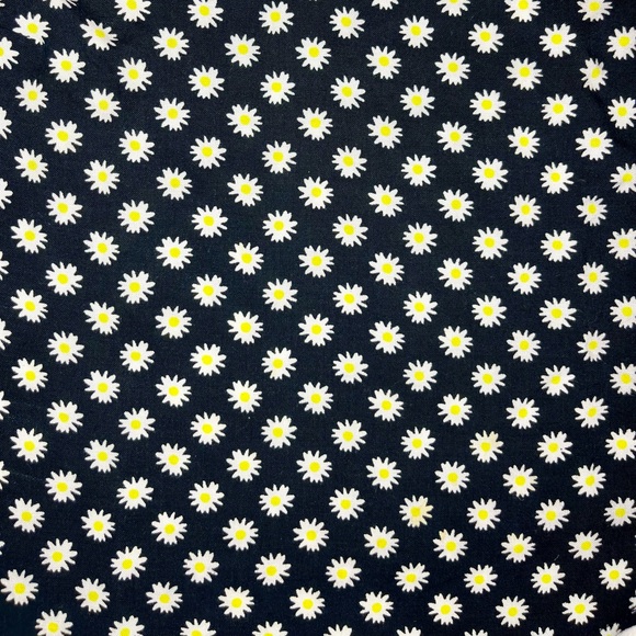 REFORMATION Daisy Patterned Crop Top! - Picture 4 of 9